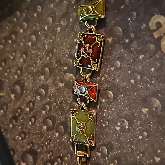 Goldtone Red Green Bracelet - Picture 2 of 4